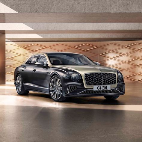 2025 Bentley Flying Spur Mulliner | DailyRevs #bentley #flyingspur #bentleymulliner #luxurycars Bentley Mulliner, Bentley Flying Spur, Oxford Blue, Cars Luxury, Sports Cars Luxury, Bentley, My Vibe, Sports Cars, Luxury Lifestyle