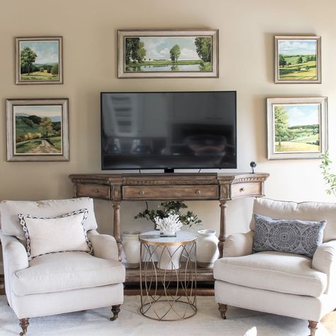 One Coast Design can create your perfect cozy and neutral living room! Let us help you design a space that embodies the elegance and style of Charleston.

#charlestonsc#charleston#summerville#lowcountry#frenchcoastaldesign#frechcoastaldesignideas#frenchcoastaldesignaesthetic#coastaldesign#coastallivingroom#livingroomdesign#livingroomdecor#livingroomideas#livingroominspo#cottagecore#interiordesignideas#interiordesigntips#interiordesigninspo#whitechiar#coastalartwork#blueandwhite#gallerywall#green Cottage Core Living Room Ideas, Cottage Core Living Room, Neutral Cottage, Cozy Chairs, Coastal Neutral, Yacht Interior Design, White Armchair, Baths Interior, Oversized Furniture