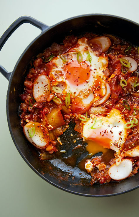 Kimchi and Gochujang Skillet Eggs Egg For Dinner Recipes, Kimchi Eggs Breakfast, Asian Egg Recipes, Gochujang Eggs, Kimchi Eggs, Baked Egg Recipes, Korean Eggs, Kimchi Breakfast, Asian Eggs