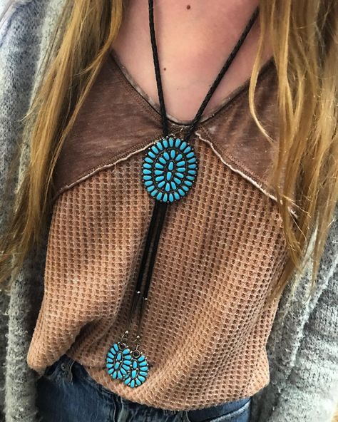 Bolo ties make great necklaces!! #kemosabe #aspen #vail #vegas #bolotie #vintage #turquoise #swagger #countrygirl #bohostyle Kemosabe Aspen, Bolo Ties, Wedding Vibes, Bolo Tie, Wedding Outfits, Vintage Turquoise, Jewelry Diy, Turquoise Jewelry, Country Girls