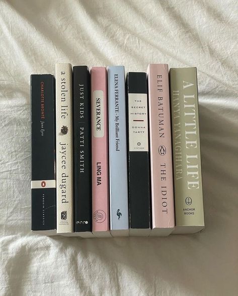 A Little Life Book, Book Vibes, Reading Motivation, Unread Books, Book Annotation, Books Aesthetic, Aesthetic Style, World Of Books, Girl Reading