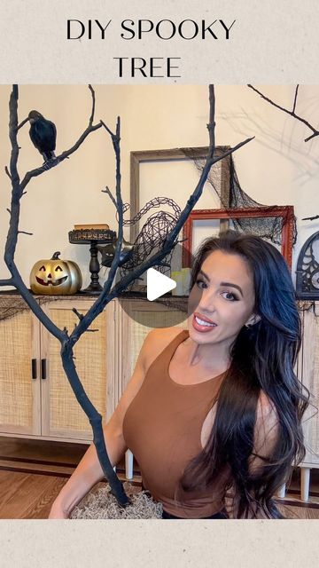 Tree Limb Halloween Decor, Halloween Branches Porch, Black Tree Branches Halloween, Halloween Branch Tree, Diy Halloween Branch Tree, Halloween Branches Diy, Black Halloween Tree Decorating Ideas, Halloween Tree Branch Ideas, Halloween Branch Decor