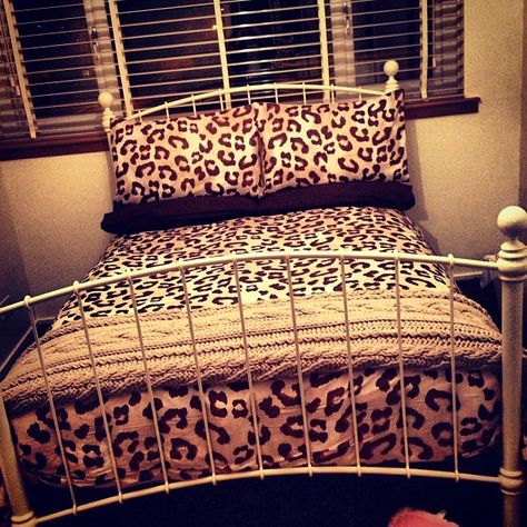 <3 Leopard Bedroom Decor, Cheetah Bedroom, Leopard Bedroom, Bohemian Duvet Covers, Colorful Duvet Covers, Inspired Bedroom, Boho Bedroom Decor, The Bohemian, Dream Bedroom