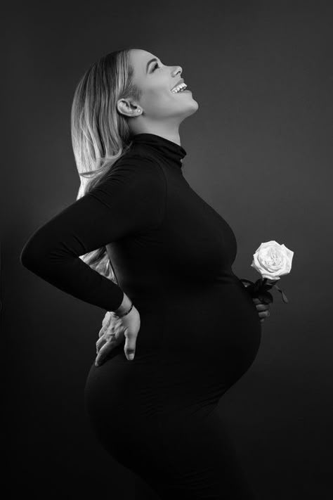 Create stunning monochrome maternity portraits that stand the test of time! ✨ Discover elegant studio poses, dramatic lighting techniques, and sophisticated black & white photography ideas to showcase your pregnancy journey. Perfect for both photographers and expecting moms looking for classic maternity photo inspiration. #MaternityPhotography #BlackAndWhite #StudioPhotography #PregnancyPhotos Maternity Studio Portraits, In Studio Maternity Photos, Classic Maternity Shoot, Maternity Photography Ideas Indoor Studio, Pregnancy Shoot Indoor, Portrait Pose Reference, Poses Dramatic, Indoor Maternity Photography, Black And White Maternity