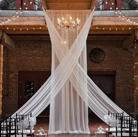 Rustic Church Wedding, Alter Decorations, Wedding Draping, Decorations Lights, Statement Chandelier, Wedding Alters, Tafel Decor, Bistro Lights, Statement Chandeliers