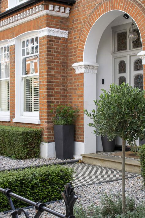 Federation House Front Garden, Front Garden Renovation, Edwardian House Front Garden, Edwardian Terrace Front Garden, London Front Garden Ideas, 1930s House Front Garden, Victorian Front Garden Wall, London Terrace Front Garden, Edwardian Front Garden