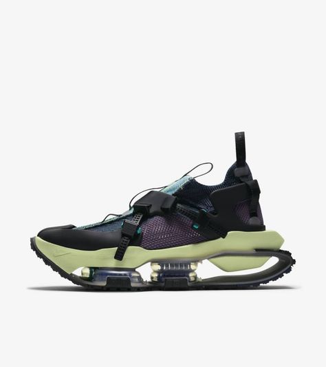 Explore and buy the ISPA Road Warrior 'Clear Jade'. Stay a step ahead of the latest sneaker launches and drops. Warrior Shoes, Nike Ispa, Road Warrior, Nike Design, Nike Snkrs, Kicks Shoes, Marathon Running Shoes, Nike Shox, Reebok Classic