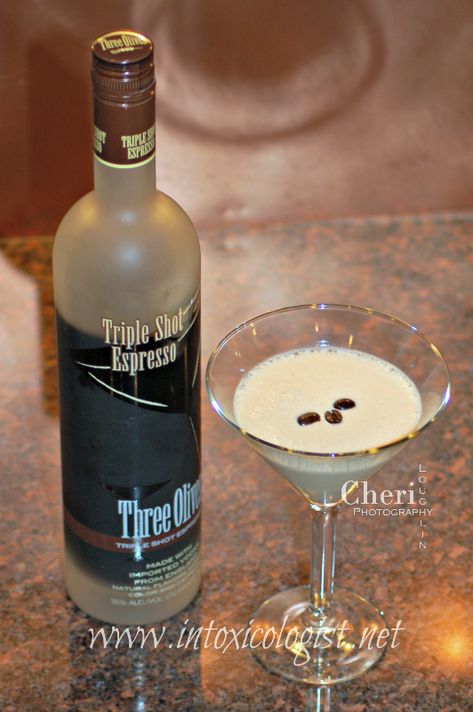 Three Olives Espresso Martini, Espresso Martini With Espresso Vodka, Espresso Vodka Recipes, Espresso Vodka Martini, Espresso Vodka Drinks, Flavored Vodka Drinks, Espresso Vodka, Martini Recipes Vodka, Cocktail Experience