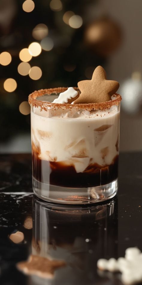 Gingerbread White Russian Recipe Christmas Vodka Cocktails, Christmas Cocktails Vodka, Christmas Vodka, White Russian Recipe, Cinnamon Cocktail, Christmas Drinks Alcohol, Whiskey Recipes, Cozy Drinks, Coffee Liqueur