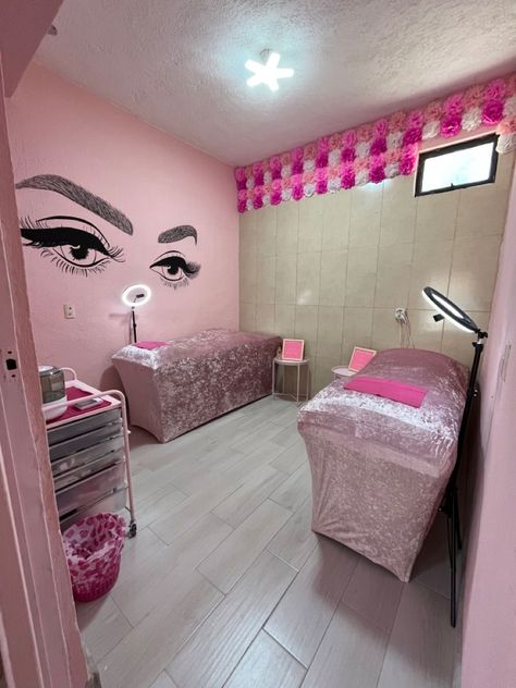 Beauty Shop Decor, Lash Room Ideas, Saloon Decor, Makeup Studio Decor, Massage Room Decor, Eyelash Decor, Tech Room, Beauty Room Salon, Esthetician Room Decor