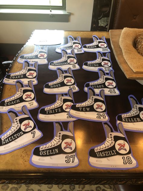 Hockey Locker Decorations, Hockey Tournament Fundraiser Ideas, Hockey Jamboree Ideas, Hockey Tournament Ideas Goodie Bags, Hockey Swag Bag Ideas, Hockey Tournament Door Signs, Hockey Tournament Ideas, Hockey Centerpieces, Hockey Decorations