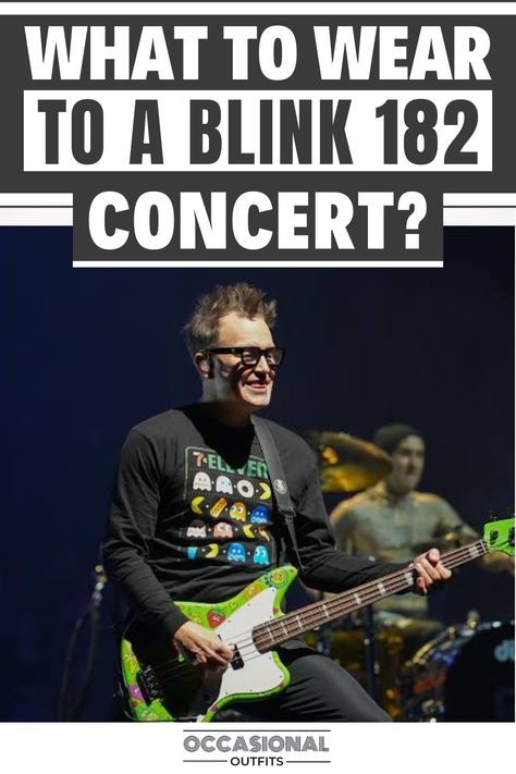 Blink 182 performing live on stage at a concert What To Wear To A Punk Concert, 311 Concert Outfit, All American Rejects Concert Outfit, Ajr Concert Outfit Ideas, Blink 182 Concert Outfit Ideas, Punk Concert Outfit Ideas, Concert Outfit Punk, Pop Punk Concert Outfit, 90s Concert Outfit