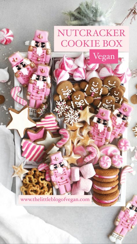 Christmas Cake Box Ideas, Nutcracker Themed Treats, Nutcracker Themed Food, Nutcracker Cake Pops, Pink Christmas Desserts, Pink Christmas Food, Pink Christmas Treats, Pink Christmas Cupcakes, Nutcracker Treats