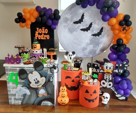 Disney Halloween Theme Decor, Mickey Mouse Club House Halloween Costumes, Mickey Halloween First Birthday, Halloween Mickey Birthday Party, Mickeys Halloween Birthday Party, Mickey And Minnie Halloween Party, Mickeys Not So Scary Halloween Birthday Party, Mickey Halloween Birthday Cake, Minnie Halloween Birthday Party