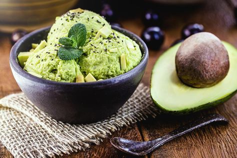 Avocado Ice Cream Recipe, Low Glycemic Fruits, Avocado Ice Cream, Baking Measurements, Best Party Food, Ice Cream Bowl, Guacamole Recipe, Ripe Avocado, Nice Cream