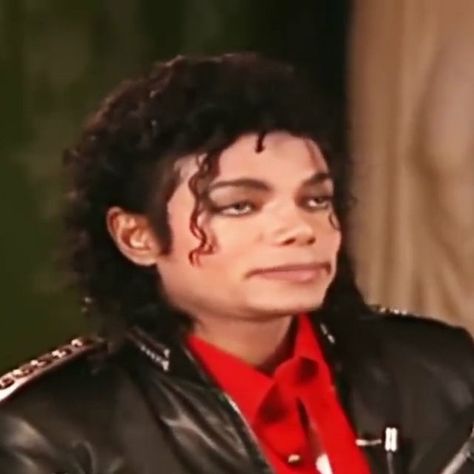 Michael Jackson Funny Face, Michael Jackson Meme, Michael Jackson Bad Era, Michael Jackson Funny, Michael Jackson Quotes, Jackson Bad, Michael Jackson Smile, Michael Jackson Pics, Jackson Family