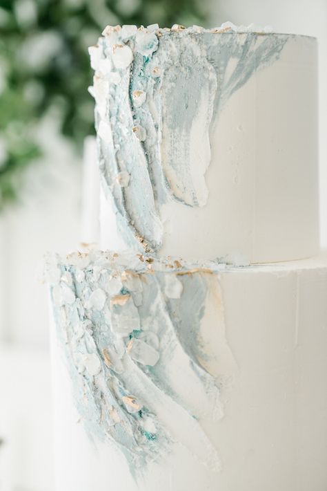 #blueweddingcake #blueweddingcakeideas #blueweddingcakespale #bluewedding #blueweddingtheme #blueweddingideas #blueweddinginspiration Desserts Birthday, Lavash Bread, Stormy Ocean, Ocean Cakes, Beach Cakes, Sea Wedding, Ocean Wedding, Beach Wedding Cake, Bagel Shop