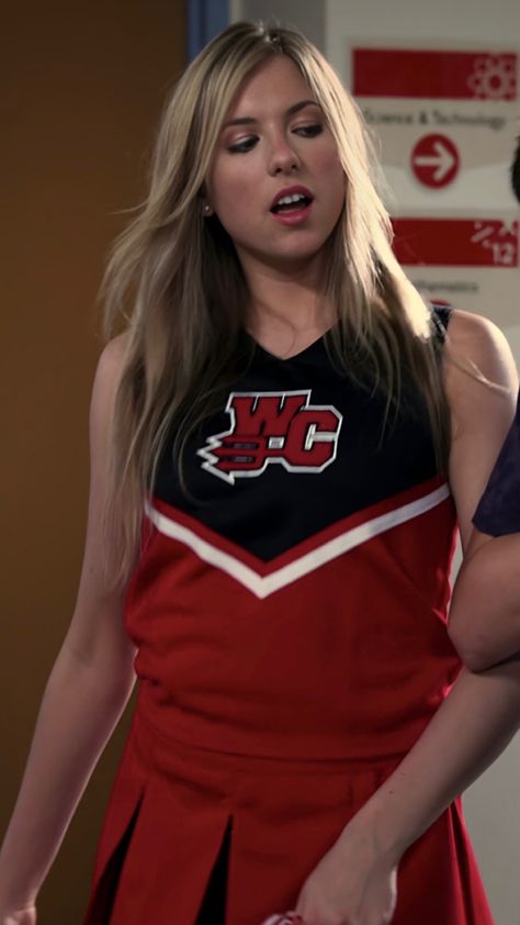 Kate Todd My Babysitters A Vampire, Erica My Babysitters A Vampire, Vampire Cheerleader, Erica Jones, My Babysitters A Vampire, Kate Todd, Vampire Stuff, 2010s Nostalgia, Cheerleading