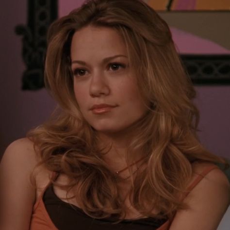 90s Model Aesthetic, Joy Lenz, Haley James, Bethany Joy Lenz, Haley James Scott, Bethany Joy, James Scott, Model Aesthetic, Tree Hill