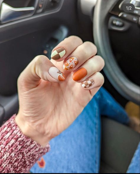 Fall Nail Inspo Pumpkin, Thanksgiving Nails Pumpkin, Pumpkin Pie Nails, Pumpkin Pie Nail Art, Leaf Nails Design, Thanksgiving Food Nails, Thanksgiving Nails￼, Fall Nails Turkey, Fall Nails Pumkin