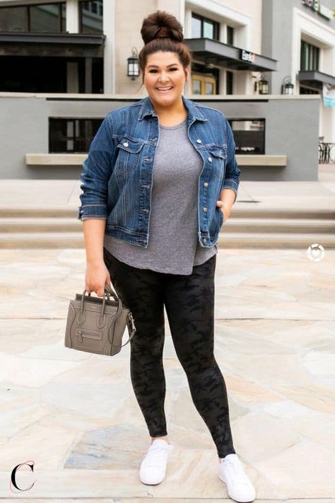 40 Casual Outfit Ideas with Leggings » Lady Decluttered Plus Size Legging Outfits, Plus Size Outfits With Sneakers, Plus Size Outfits Casual, Leggings Outfit Fall, Leggings Outfit Casual, Walking Outfits, Black Leggings Outfit, Jean Jacket Outfits, Plus Size Fall Outfit