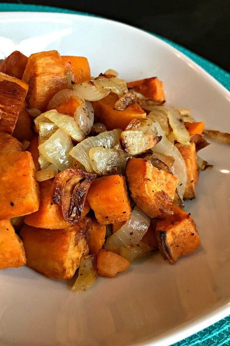 Warm Bacon Dressing, Sweet Potato Recipes Roasted, Oven Roasted Sweet Potatoes, Bacon Dressing, Potatoes In Oven, Cooking Sweet Potatoes, Side Dish Recipes Easy, Onion Recipes, Potato Dishes