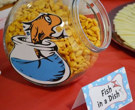 fish in a dish thing 1 thing 2 baby shower decorations Baby Shower Twins, Dr Suess Baby, Doctor Suess Birthday, Dr Seuss Party Ideas, Baby Shower Snacks, Dr Seuss Birthday Party, Dr. Seuss, Dr Seuss Baby Shower, Seuss Party