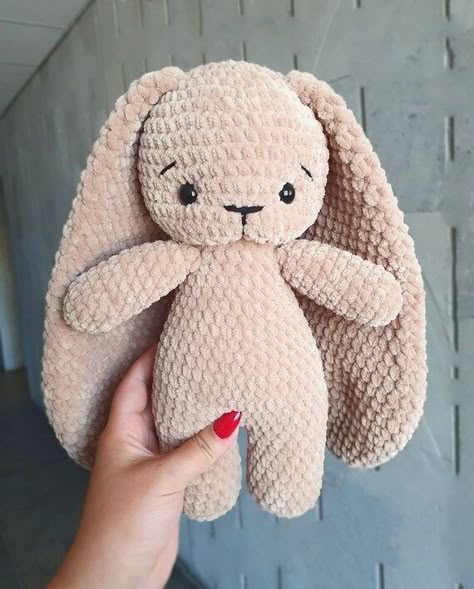 Rabbit Amigurumi Free Pattern, Rabbit Free Pattern, Crochet Rabbit Free Pattern, Modern Haken, Lidia Crochet Tricot, Christmas Crochet Blanket, Crochet Toys Free Patterns, Toy Rabbit, Crochet Toys Free