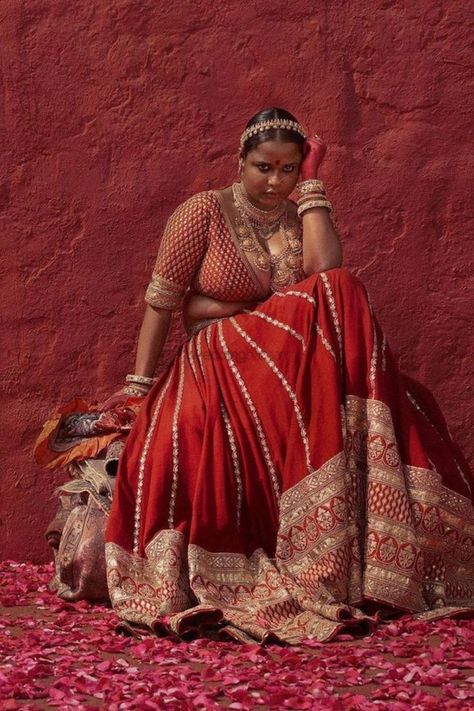 Presenting you latest Sabyasachi lehenga for brides . Check out the latest sabyasachi lehengas on Weddingbazaar. #weddingbazaar#indianwedding #sabyasachilehengabridal #sabyasachilehengasimple #sabyasachilehengabridalred #sabyasachilehengabridesmaid #sabyasachilehengafloral #sabyasachilehengared #sabyasachilehengabridalpink #sabyasachilehengabridalroyal #sabyasachilehengapink #sabyasachilehengablack #sabyasachilehengayellow #sabyasachilehengavelvet #sabyasachilehengagreen #sabyasachilehengablue Bridal Collection 2023, Sabyasachi Lehenga Bridal, Bridal 2023, Sabyasachi Collection, Sabyasachi Bridal, Sabyasachi Mukherjee, Sabyasachi Sarees, Gold Lehenga, Sabyasachi Lehenga