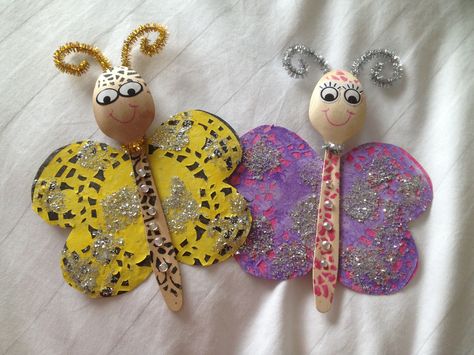 Wooden spoon butterflies Therapy Crafts, Montessori Crafts, Wooden Spoon, Wooden Spoons, Art Therapy, Spoons, Montessori, Butterflies, Bee