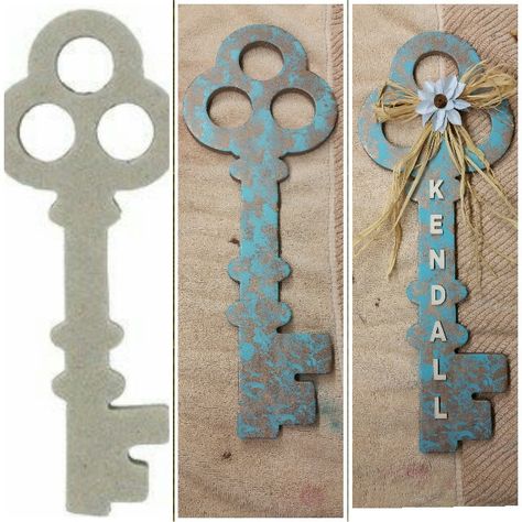 Thick cardboard key from Hobby Lobby.  Decorated with paint and wooden letters. Handmade bow decorated with flower from Michaels. Thick Cardboard Crafts, Dairy Decoration, Clip Art Black And White, Key Diy, Key Crafts, Key Decorations, Alice In Wonderland Mad Hatter, Gifts For Your Boss, Wonderland Mad Hatter