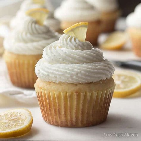 Sugar free lemon cupcakes frosted with mounds of whipped cream cheese frosting and topped with lemon slices. Stevia Sugar, Sugar Free Cupcakes, Low Carb Cupcakes, Keto Cupcakes, Whipped Cream Cheese Frosting, Dessert Mousse, Low Carb Maven, Low Carb Low Fat Recipes, Postre Keto