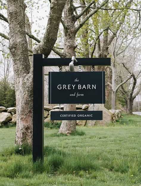 Farm Road Signs, Outdoor Home Sign, Farm Signs Ideas, Farm Signs Entrance, Driveway Sign, Farm Entrance, Entrance Signage, Property Signs, Gate Signs