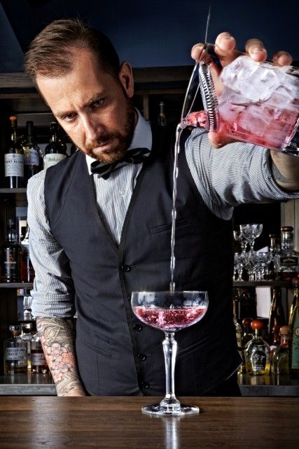 Mixologist Bartender Photography, Bartender Portrait, Bartender Photoshoot, Bartenders Photography, Drinks Cupboard, Bartender Uniform, Bar Uniform, Bartender Outfit, Fox Top