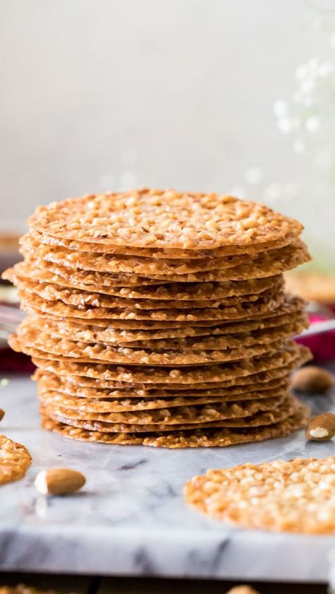 Samantha Merritt on Instagram: “I ate about 200 of these Lace Cookies while developing this recipe and I’m still not completely decided if they’re more of a cookie or more…” Alcohol Punch, Butter Crunch Cookies, Lace Cookies Recipe, Oatmeal Lace Cookies, Florentine Cookies, Sugar Spun Run, Box Cookies, Potato Candy, Peanut Clusters