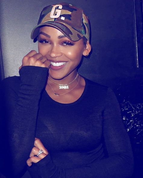 @meagangood on Instagram: “Hi 🙋🏽‍♀️.” Megan Good Short Hair, Meagan Good Short Hair, Meghan Good, Megan Good, Meagan Good, Waist Trainers, Cool Short Hairstyles, Black Hollywood, Hip Hop Music