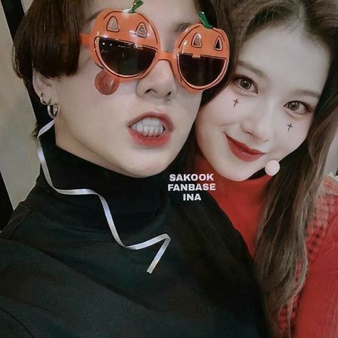 Amber Liu, Bts Twice, Kpop Couples, Minatozaki Sana, Aesthetic Kpop, Kpop Girl Groups, Bts Wallpaper, Kpop Girls, Girl Group