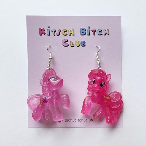 Silly Earrings, Weird Jewelry, Funky Earrings, Pink Sparkly, Magical Jewelry, Clay Jewelry Diy, Funky Jewelry, Jewelry Inspo, Fun Earrings