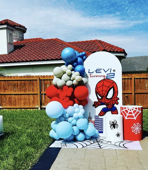 Spiderman Theme Birthday, Theme Birthday Decoration, Spiderman Birthday Party Decorations, Spiderman Decorations, Marvel Birthday Party, Decoration Buffet, Decoration For Party, Superman Birthday, Spiderman Theme