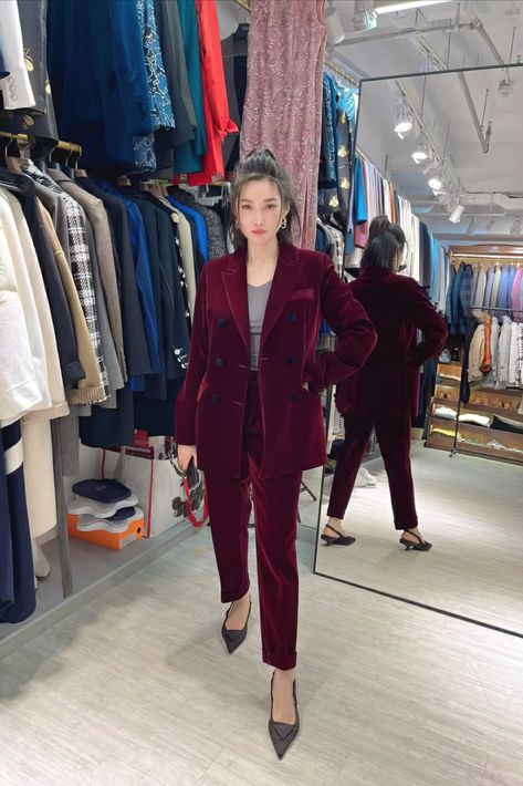 women's 2 piece suit burgundy wine velvet for party wedding custom bespoke Velvet Burgundy Suit, Luxury Velvet Business Suits, Wine Velvet Suit, Fitted Velvet Business Suit, Classic Tailored Velvet Suits, Burgundy Velvet Blazer, Velvet Outfits, Women's Suits, Velvet Suit