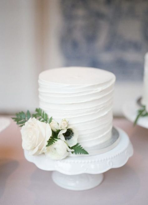 Colorful Wedding Cakes, Green Wedding Cake, Summer Wedding Cakes, Wedding Cake Pictures, Simple Elegant Wedding, Wedding Cakes Blue, Simple Wedding Cake, Wedding Cakes Vintage, White Wedding Cake