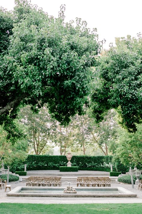 Beaulieu Garden Wedding, Garden California, Beaulieu Garden, Garden Reception, Napa Valley Wedding, Classic Color Palette, Napa Wedding, Classic Garden, Wedding Event Venues