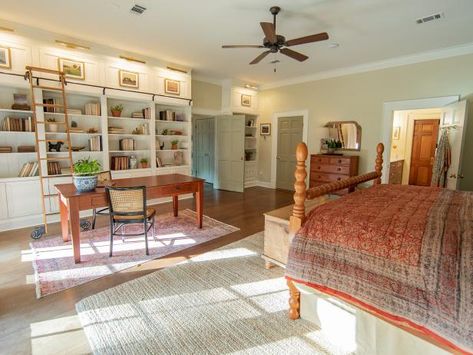 Tour Ben and Erin Napiers' English Country House in the Heart of Mississippi | HGTV Erin Napier Design, Erin Napier Bedroom, South Park House, One Bedroom Floor Plans, Black Leathered Granite Countertops, Hometown Hgtv, Leathered Granite Countertops, Warm Bedroom Colors, Home Town Hgtv