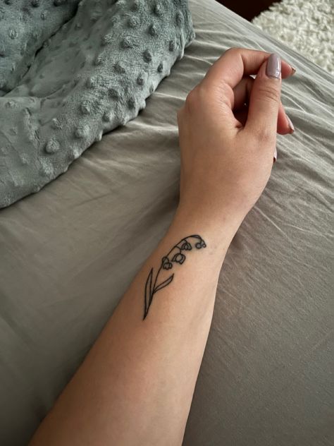 Lily Of The Valley Wrist Tattoo, Dainty Flower Tattoos, Flower Tats, Lily Of The Valley Tattoo, Valley Tattoo, Flower Tat, Body Decoration, Human Canvas, Piercing Ideas