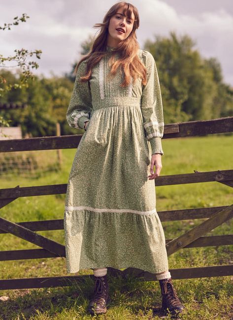 Laura Ashley x Joanie clothing! 40% off Black Friday sale! - Fashion For Lunch. Prairie Dress Modern, Prarie Dresses, Praire Dresses, 70s Prairie Dress, Joanie Clothing, Polka Dot Shirt Dress, Vintage Laura Ashley, Laura Ashley Dress, Cottagecore Fashion