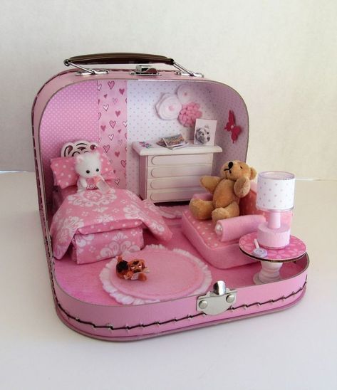 A Big Secret in a Little Suitcase Suitcase Doll House, Polka Dot Bedroom, Suitcase Dollhouse, Cardboard Suitcase, Travel Dollhouse, Doll Suitcase, Fabric Doll House, Calico Critters Families, On An Airplane