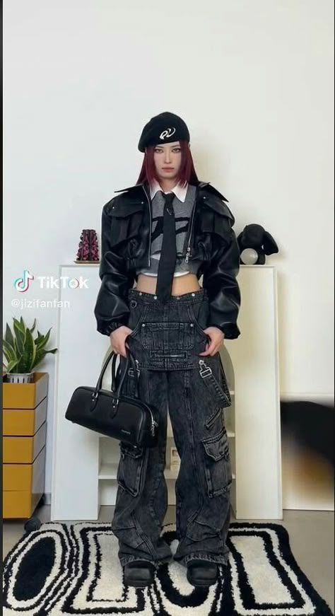 Trashy Outfits, Chinese Fashion Street, Fashion Top Outfits, Cyberpunk Fashion, Swaggy Outfits, Goth Outfits, Dark Fashion, Performance Outfit, Stage Outfits