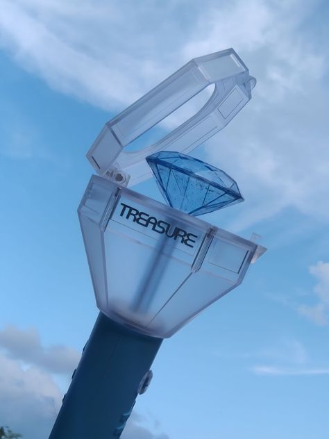 Teulight Treasure, Treasure Lightstick, Lightstick Kpop, Treasure Wallpaper, Kpop Collection, Light Stick, Manga Anime One Piece, Kpop Wallpaper, Roman Empire