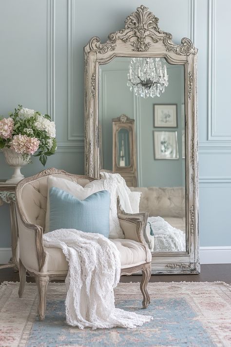 13 Victorian Living Room Designs to Transport You Back in Time – DreamyHomeStyle Turret Room Ideas Interior Design, Victorian Coastal Decor, Victorian Style Aesthetic, Vinyettes Ideas, Blue Victorian Bedroom, French Colonial Style Interior, Cute Victorian House, Shabby Chic Living Room Vintage, Modern Victorian Furniture