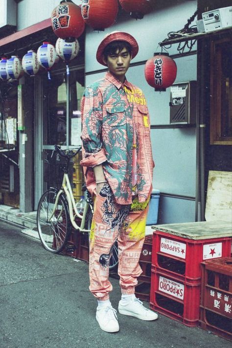 Colorful Clothing, Asian Street Style, Tokyo Fashion, Men Street, Japanese Street Fashion, Prince Charming, Japan Fashion, Harajuku Fashion, Mens Fashion Trends